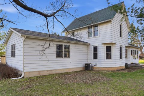 Tiny photo for 599 Palmyra Road, Dixon, IL 61021 (MLS # 12623914)