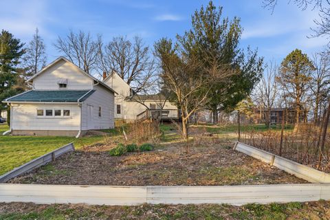 Tiny photo for 599 Palmyra Road, Dixon, IL 61021 (MLS # 12623914)