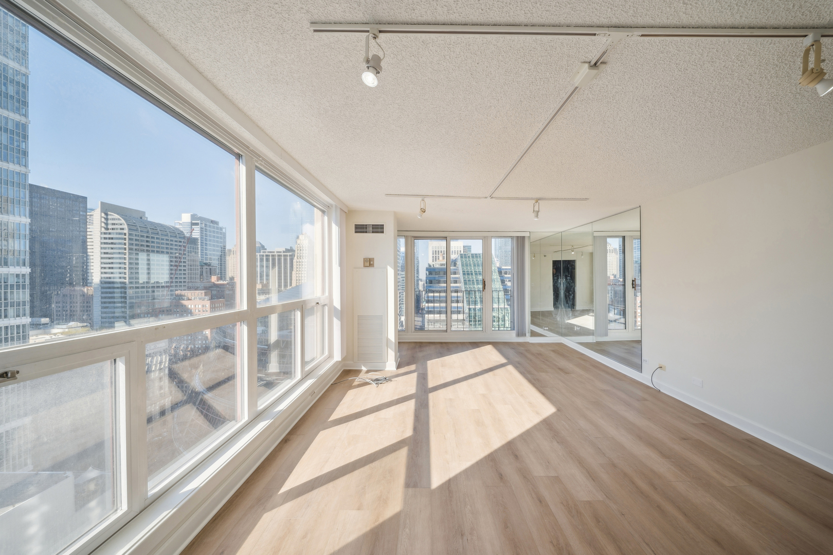 200 N Dearborn Street 3402