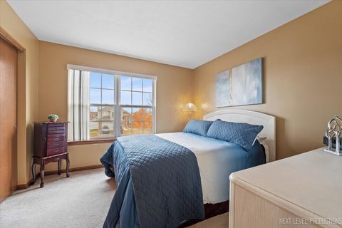 Tiny photo for 425 S Orchard Drive, Bolingbrook, IL 60440 (MLS # 12521515)