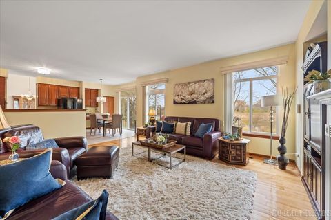 Tiny photo for 425 S Orchard Drive, Bolingbrook, IL 60440 (MLS # 12521515)