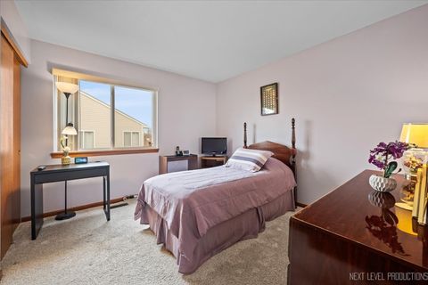 Tiny photo for 425 S Orchard Drive, Bolingbrook, IL 60440 (MLS # 12521515)