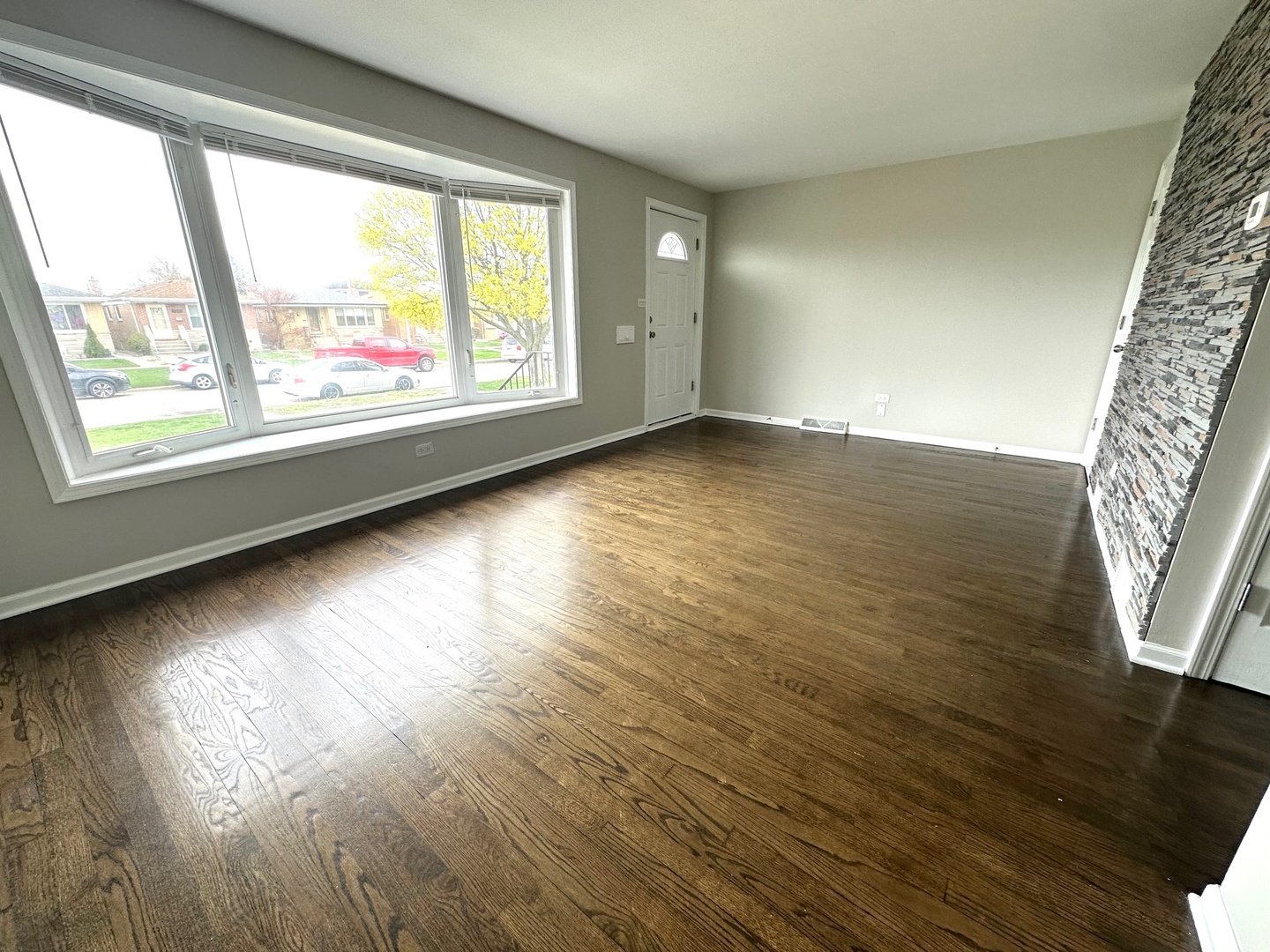 6322 W 63RD Place
