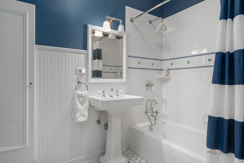 Tiny photo for 400 Washington Road, Lake Forest, IL 60045 (MLS # 12696840)