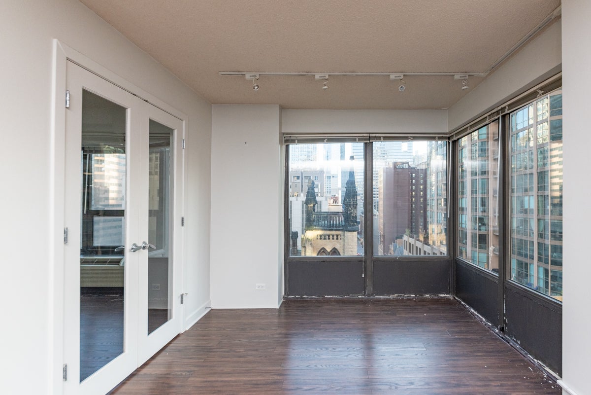 30 E Huron Street 904