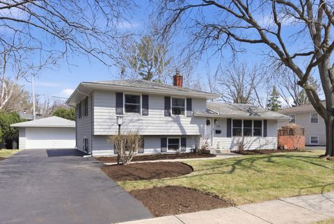 Tiny photo for 329 Tanoak Lane, Naperville, IL 60540 (MLS # 12619798)