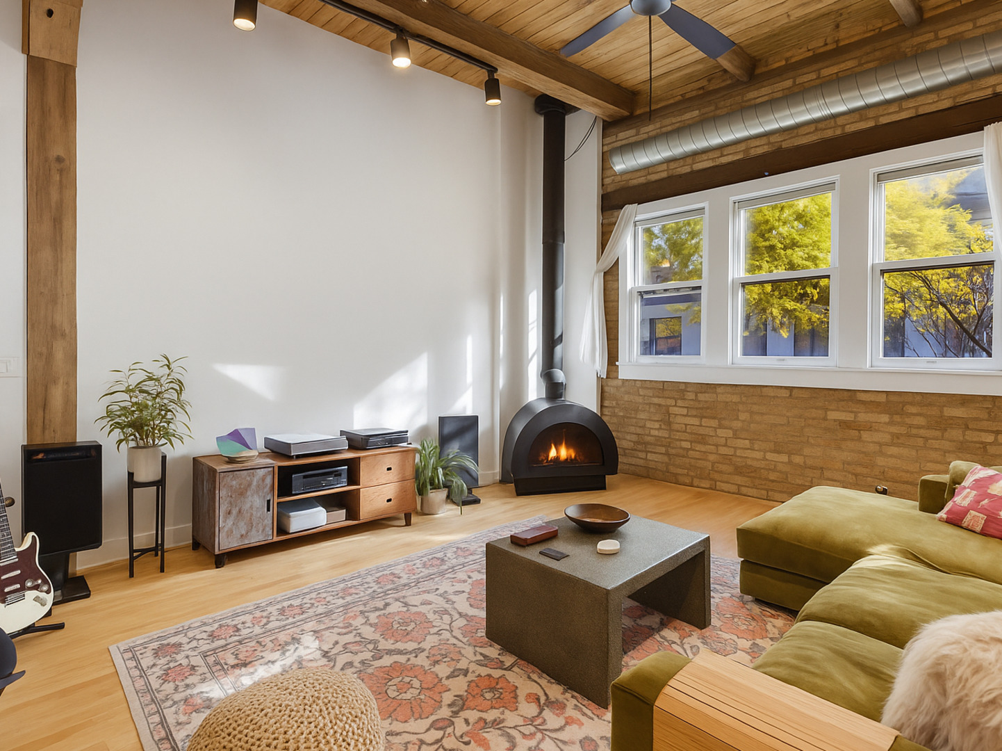 2435 N SHEFFIELD Avenue 11