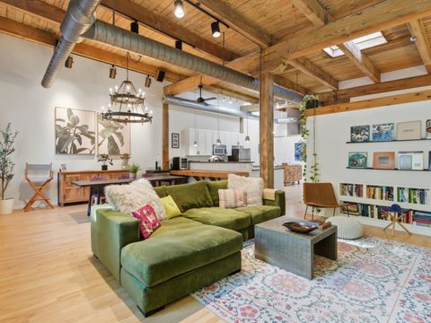 Tiny photo for 2435 N SHEFFIELD Avenue #11, Chicago, IL 60614 (MLS # 12489671)