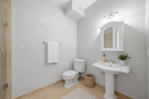 Tiny photo for 5884 N Ridge Avenue #2, Chicago, IL 60660 (MLS # 12597784)