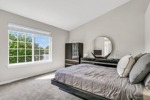 Tiny photo for 1140 Oakmeadow Court, Gurnee, IL 60031 (MLS # 12745250)