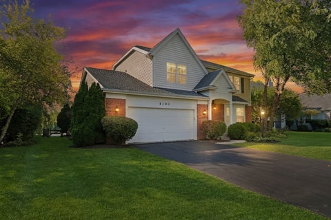 Tiny photo for 1140 Oakmeadow Court, Gurnee, IL 60031 (MLS # 12745250)