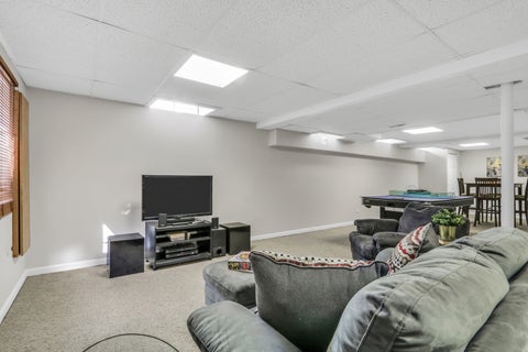 Tiny photo for 1140 Oakmeadow Court, Gurnee, IL 60031 (MLS # 12745250)