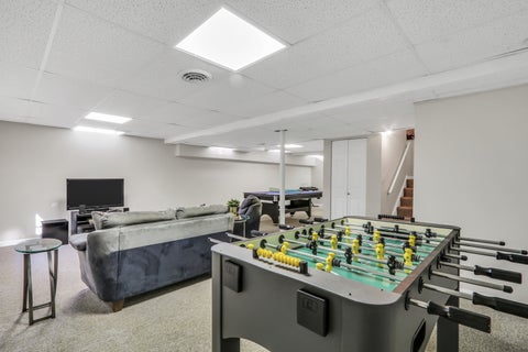 Tiny photo for 1140 Oakmeadow Court, Gurnee, IL 60031 (MLS # 12745250)