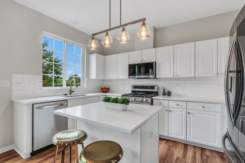 Tiny photo for 1140 Oakmeadow Court, Gurnee, IL 60031 (MLS # 12745250)
