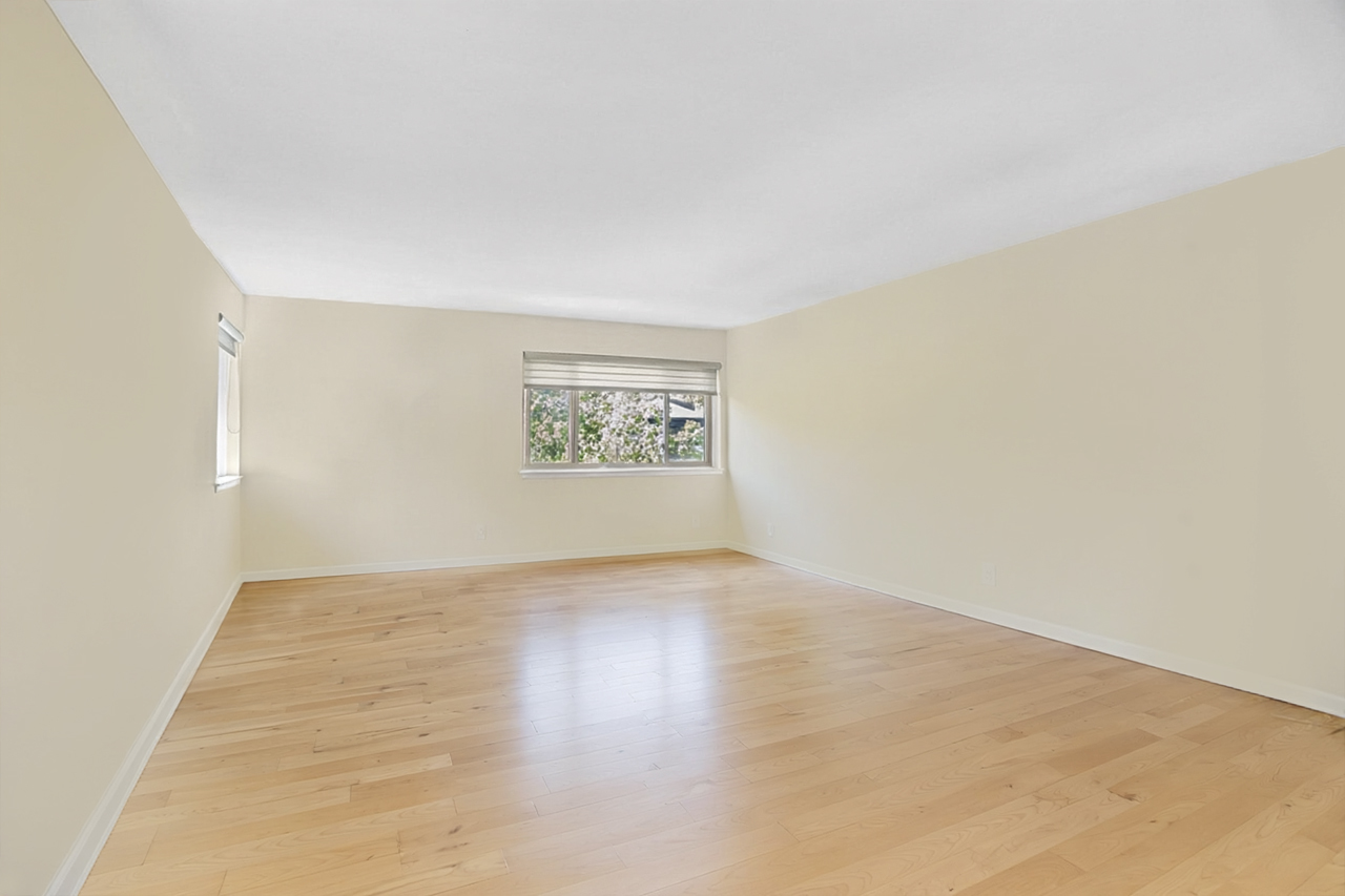 835 Ridge Avenue 401