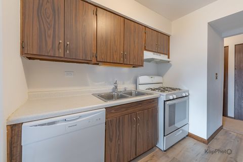 Tiny photo for 1840 W Highland Avenue #E-105, Elgin, IL 60123 (MLS # 12575340)
