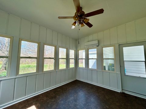 Tiny photo for 3614 S Illinois Avenue, Carbondale, IL 62903 (MLS # 12598545)