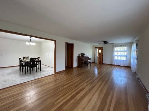 Tiny photo for 3614 S Illinois Avenue, Carbondale, IL 62903 (MLS # 12598545)