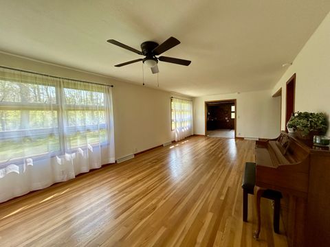 Tiny photo for 3614 S Illinois Avenue, Carbondale, IL 62903 (MLS # 12598545)