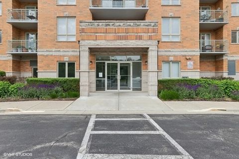 Tiny photo for 6807 N MILWAUKEE Avenue #510, Niles, IL 60714 (MLS # 12590807)
