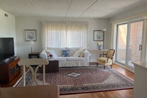 Tiny photo for 6807 N MILWAUKEE Avenue #510, Niles, IL 60714 (MLS # 12590807)