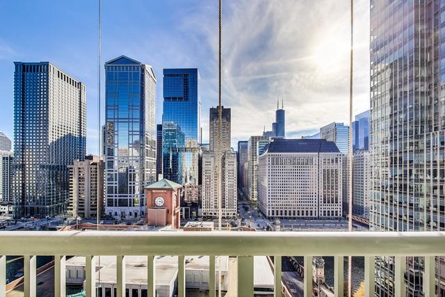 345 N La Salle Drive 2207