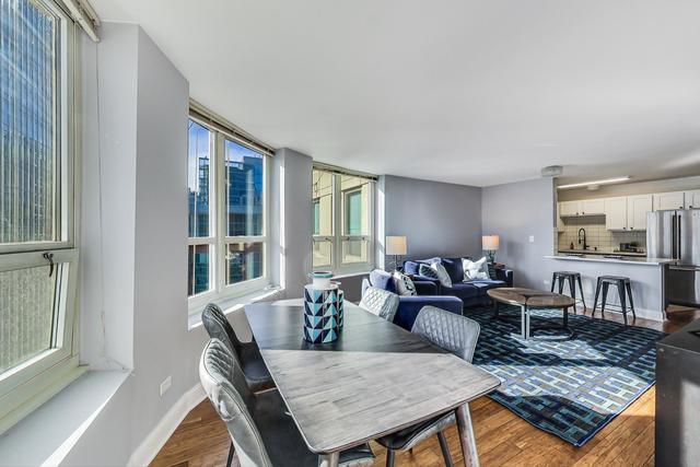 345 N La Salle Drive 2207