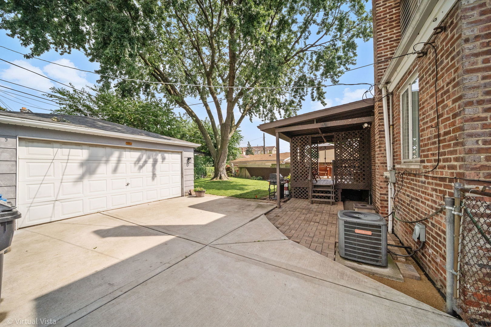 6435 S Lawler Avenue W