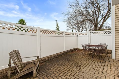 Tiny photo for 543 LE PARC Circle, Buffalo Grove, IL 60089 (MLS # 12593325)