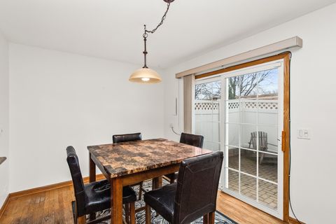 Tiny photo for 543 LE PARC Circle, Buffalo Grove, IL 60089 (MLS # 12593325)