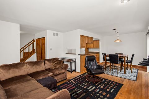 Tiny photo for 543 LE PARC Circle, Buffalo Grove, IL 60089 (MLS # 12593325)
