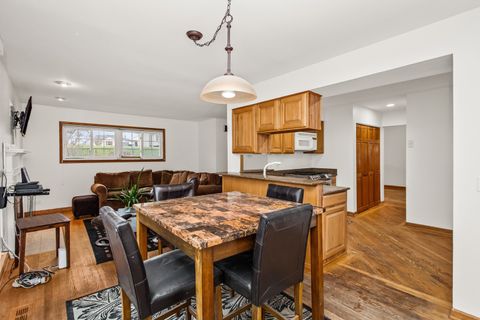 Tiny photo for 543 LE PARC Circle, Buffalo Grove, IL 60089 (MLS # 12593325)