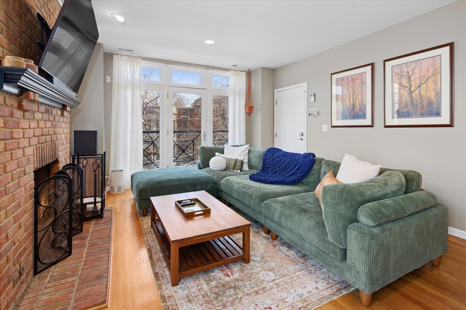 1020 N MOZART Street 2