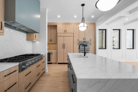 Tiny photo for 2535 W Belden Avenue, Chicago, IL 60647 (MLS # 12487369)