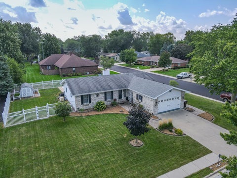Photo of 390 W Sixth Street, Manteno, IL 60950 (MLS # 12737970)