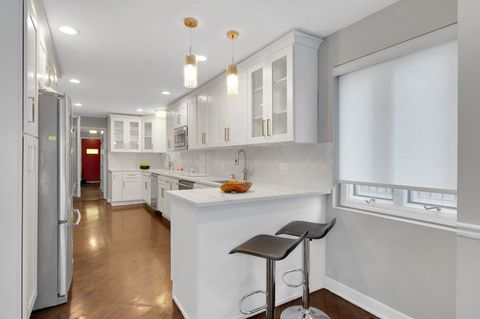 Tiny photo for 3123 W Chase Avenue, Chicago, IL 60645 (MLS # 12462929)