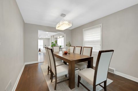 Tiny photo for 3123 W Chase Avenue, Chicago, IL 60645 (MLS # 12462929)