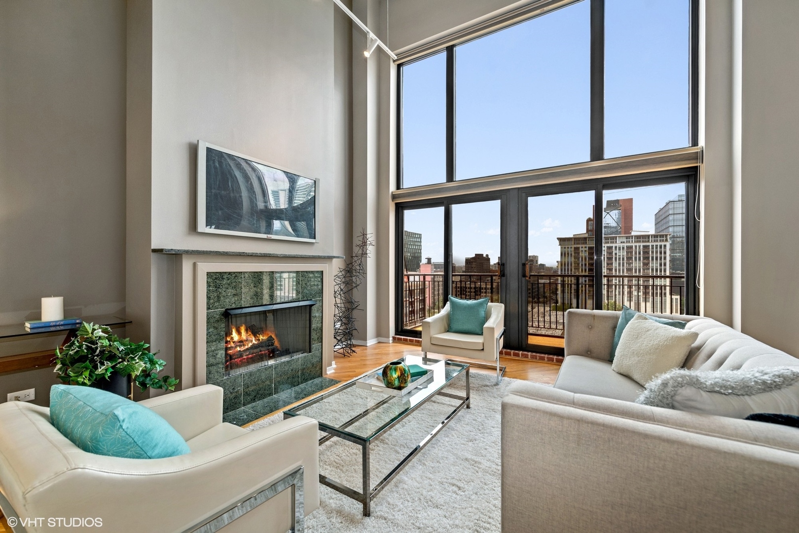 616 W Fulton Street 709