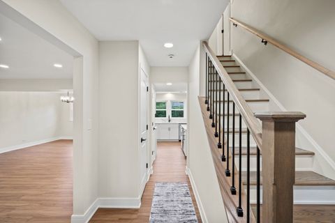 Tiny photo for 2024 E Wintergreen Avenue, Mount Prospect, IL 60056 (MLS # 12492580)