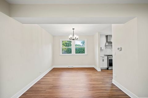 Tiny photo for 2024 E Wintergreen Avenue, Mount Prospect, IL 60056 (MLS # 12492580)