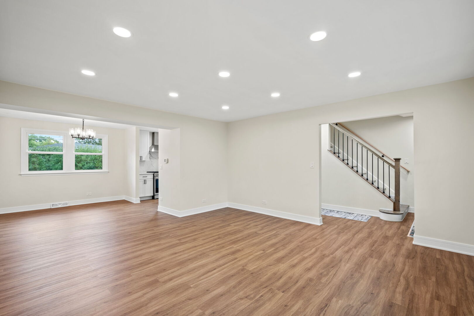 2024 E Wintergreen Avenue