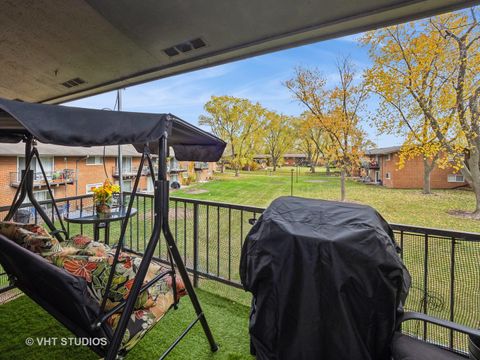 A home in Mount Prospect