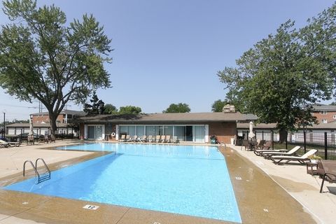 A home in Mount Prospect