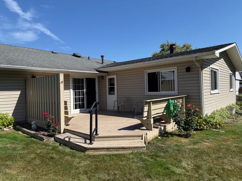 Tiny photo for 803 E Streamwood Boulevard, Streamwood, IL 60107 (MLS # 12616187)