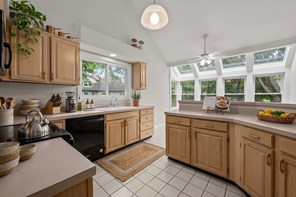 352 Satinwood Court N