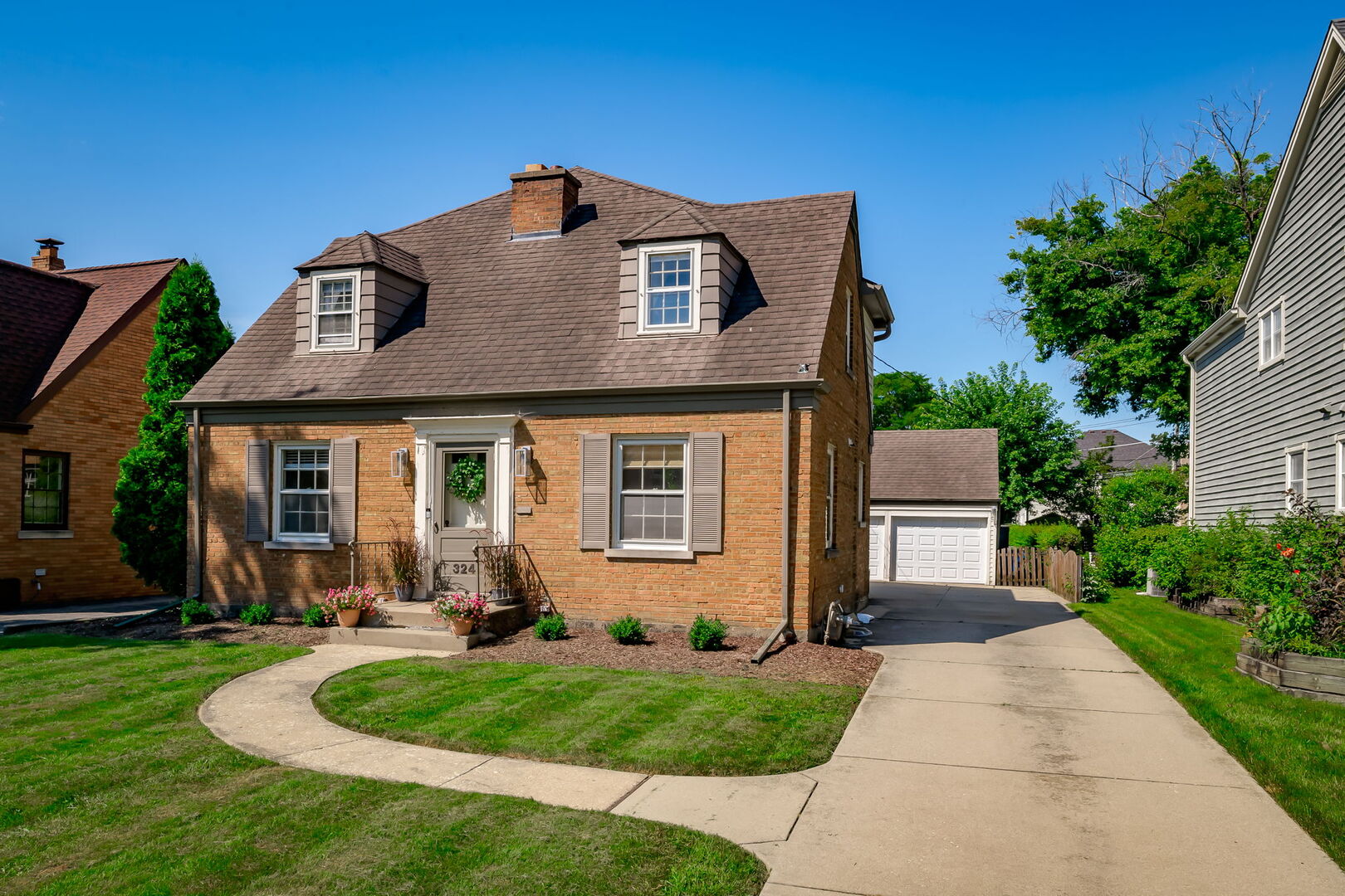 324 N Highview Avenue
