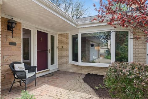 Tiny photo for 611 50th Place, Western Springs, IL 60558 (MLS # 12623383)