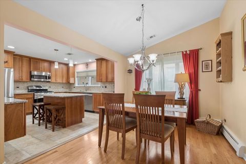 Tiny photo for 611 50th Place, Western Springs, IL 60558 (MLS # 12623383)