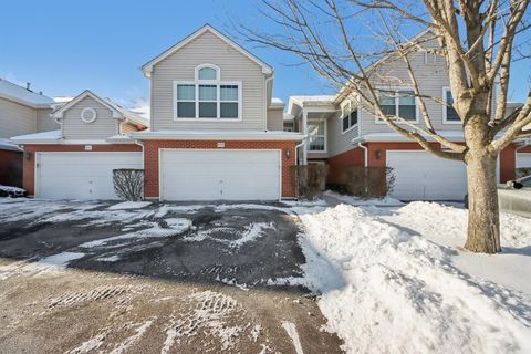 Photo of 858 Old Checker Road, Buffalo Grove, IL 60089 (MLS # 12551394)