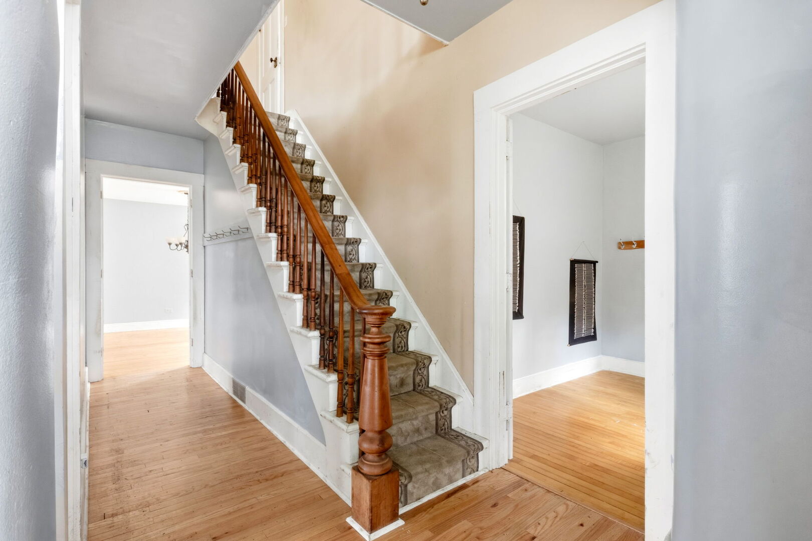 212 S 4th Street